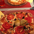 Pizzeria Des Nestes food