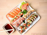 Al'kawa Sushi food