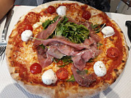 Pizzeria Rita food