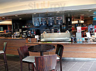 Cora Cafétéria inside