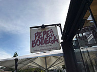 Pepe's Bodega Utomhus