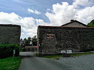 Auberge La Césarde outside