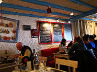 Le Petit Bouchon inside