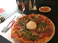 Sylvano Pizzeria food