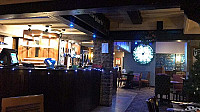 Cobham Arms inside