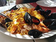 Alcione Beach food