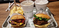 Shake Shack Staten Island Mall (new Springville) food