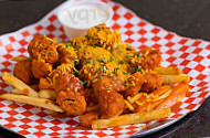 Zio's Pizza Wings food