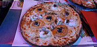 La Pizzatheque food