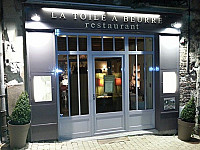 La Toile A Beurre Et Le Gourmet outside