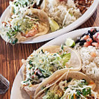 Wahoo's Fish Taco food