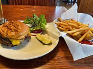 Mackinaw Brewing Company food