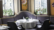 114 Faubourg At Le Bristol food