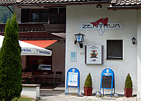 Zentrum outside