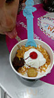 Menchie's Frozen Yogurt food