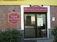 Pizzeria Da Donato outside