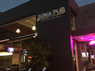 ZONA PUB COMPANY inside