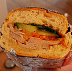 Le Bánh Mì food