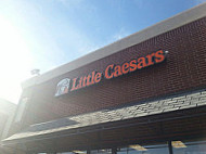 Little Caesars Pizza outside