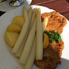 Wirtshaus Moorlake food