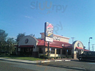 Pizza Hut outside