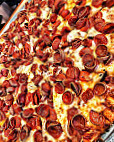 Mountain Mike's Pizza food