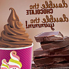 Menchie's Frozen Yogurt food