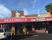 Pulcinella Ristorante outside