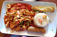 Pien Thai Cusine food