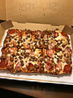 Jet's Pizza food