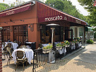 Moscato Scarsdale inside