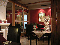 GUSTO-Restauration inside