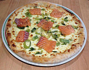 Le 9 Pizza food