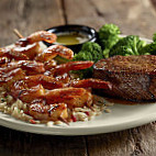 Longhorn Steakhouse - Valle Oriente food