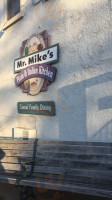 Mr. Mike's Pizza outside