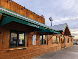 Texas Roadhouse - Pueblo outside