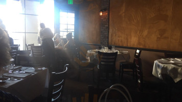 Cafe Bizou Agoura Hills outside