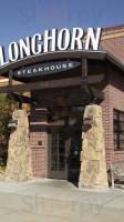 Longhorn Steakhouse outside