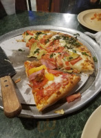 Michaelangelo's Pizza food