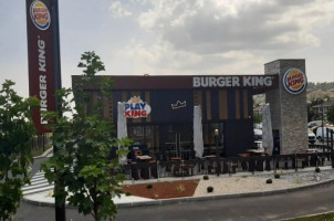 Burger King outside