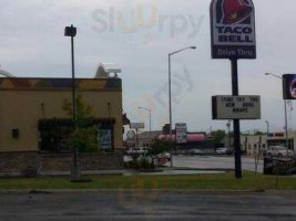 Taco Bell outside