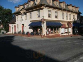 Blue Sky Cafe outside