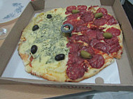 Brutta Pizza food