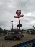 Popeyes Louisiana Kitchen outside