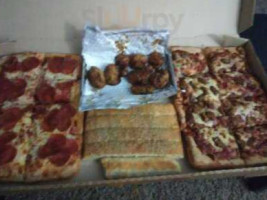 Pizza Hut food