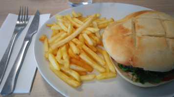 Le Cafe Gourmand food