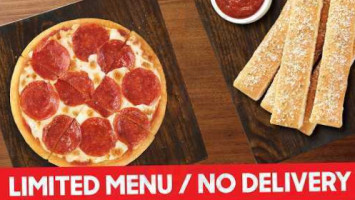 Pizza Hut food