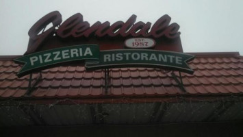 Glendale Pizza outside