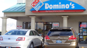 Domino's Pizza outside