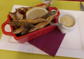 Le Goujon Fretillant food